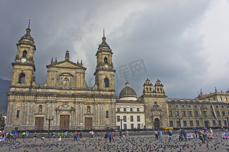 街景钢笔淡彩摄影照片_波哥大，玻利瓦尔广场，旧城街景，哥伦比亚，南美洲