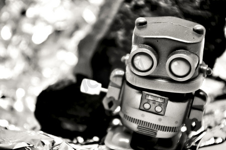 漂亮机器人摄影照片_玩具机器人黑白图片