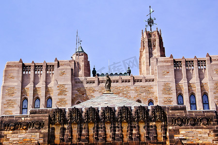 维多利亚时代的屋顶塔雕像耶鲁大学斯特林图书馆