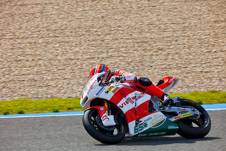 MotoGP 中 Moto2 的 Stefan Bradl 飞行员