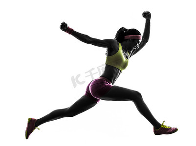 跳跃剪影摄影照片_女子赛跑者奔跑跳跃呼喊剪影