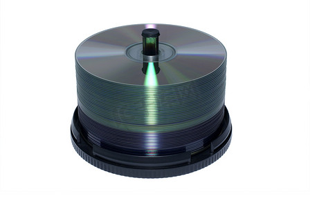 堆栈的空白 DVD 和 CD 光盘隔离在白色背景。