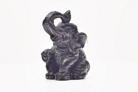 乌木特写大象小雕像
