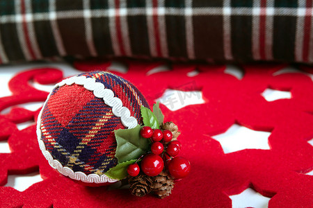 圣诞装饰球苏格兰图案
