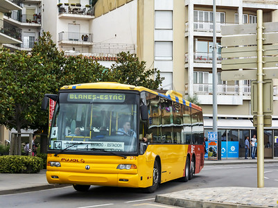 运输公司 PUJOL（西班牙布拉内斯）的穿梭巴士