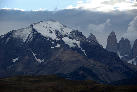 农村大山风景摄影照片_智利风景