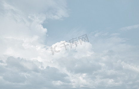 封面大气背景摄影照片_美丽的天空与云彩