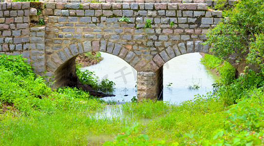 老石单拱桥，拉脱维亚。