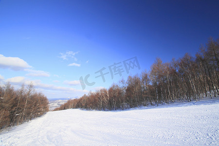 曼奇摄影照片_滑雪道