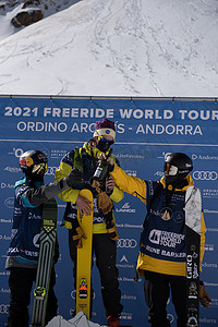 安德鲁·波拉德 (Andrew Pollard) 参加了 2021 年冬季在安道尔 Ordino Alcalis 举行的 2021 年自由滑雪世界巡回赛第 2 步比赛。