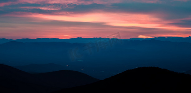 Blue Ridge Parkway Scenic Mountains 俯瞰