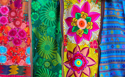 墨西哥彩色 serape 传统刺绣