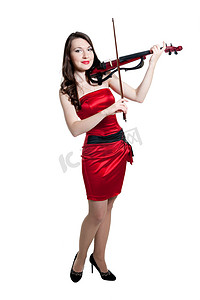 红色礼服的小提琴家女孩