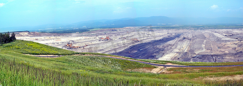 煤矿开采摄影照片_煤矿
