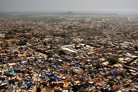 从印度 Mehrangarh 堡垒看到的焦特普尔城