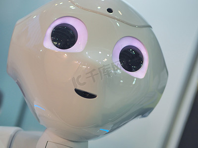 SoftBank Robotics 的 Pepper 是首个提升客户体验的人形助手 意大利都灵 2020 年 2 月 12 日