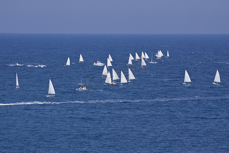 大海夏季帆船运动帆船赛