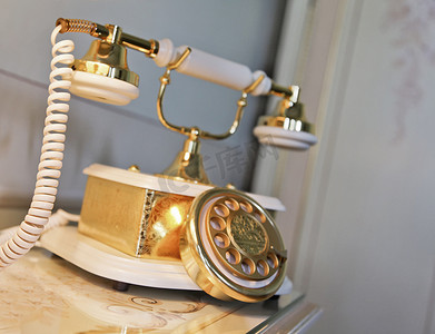 斜角金陶瓷电话