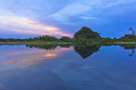 语摄影照片_亚马逊河，日落美景，巴西，南美洲