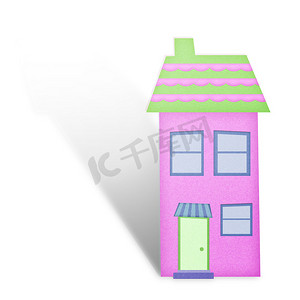 房子卡通房子摄影照片_白色背景上回收纸的卡通房子