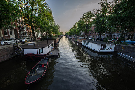 阿姆斯特丹河上的船屋