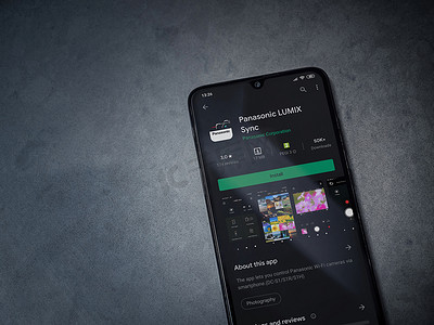 手机app页面摄影照片_Panasonic LUMIX Sync 应用程序在 bla 显示器上播放商店页面