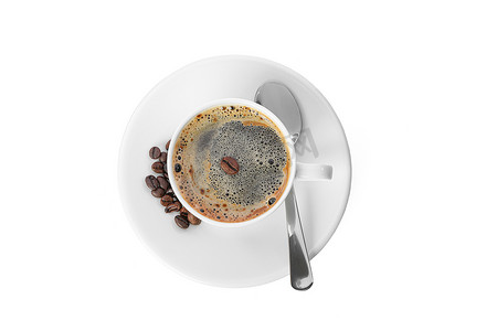 黑色和白色的树摄影照片_一杯咖啡加咖啡豆和勺子隔离在白色背景，顶视图。