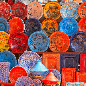 突尼斯市场上的陶器