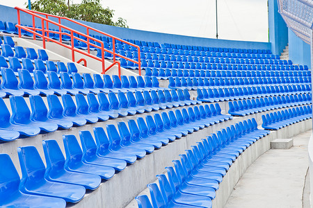 泰国体育场的塑料蓝色座椅
