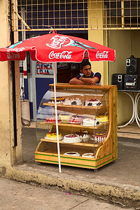 巴托摄影照片_在厄瓜多尔安巴托出售的蛋糕