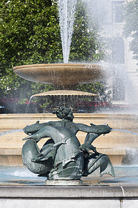 特拉法加广场喷泉