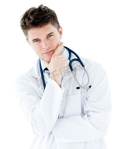 男鞋海报背景摄影照片_一位自信的男医生在白色背景下拿着听诊器的画像
