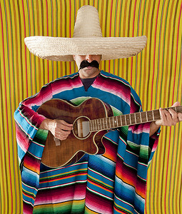 弹吉他的墨西哥人 serape 雨披宽边帽