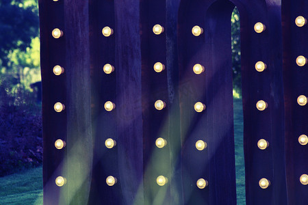 米什科尔茨童话花园中带小灯罩的视觉照明