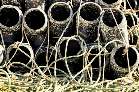 在圣波拉码头捕鱼章鱼和网的陷阱