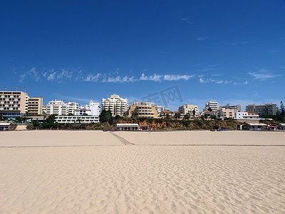 “世界上最美丽的海滩之一——葡萄牙阿尔加维波尔蒂芒的 Praia da Rocha”