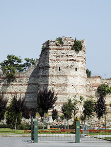 君士坦丁堡的塔墙