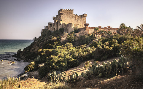 stronghold摄影照片_西西里岛的法尔科纳拉城堡 #10