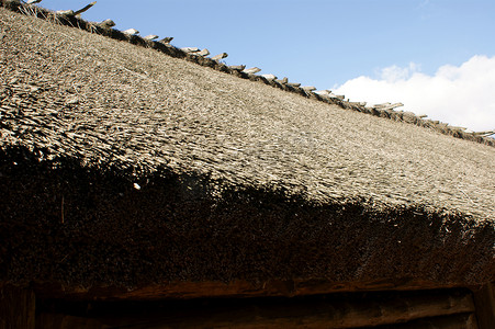 哈姆雷特摄影照片_1000 年前定居点的稻草屋顶