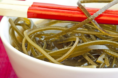 日式海藻摄影照片_紫菜汤