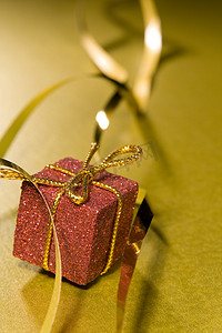 包装设计元素摄影照片_圣诞包装丝带设计元素