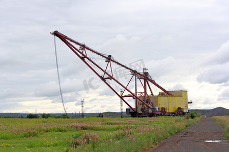 煤矿重型采煤机