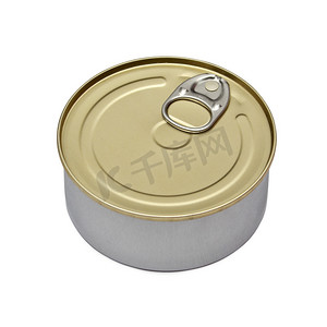 孤立在白色背景上的单个金属罐头