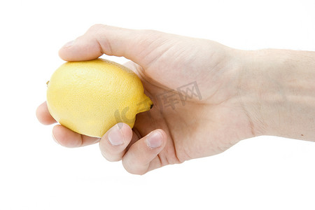手中的黄色柠檬
