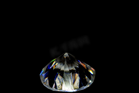 珠宝锆石素材摄影照片_显微镜下的氧化锆