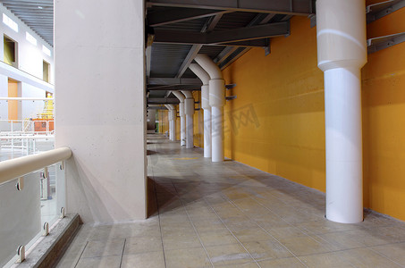 工业园区的走廊。