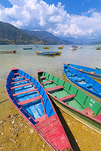 木制划艇，费瓦湖，博卡拉，尼泊尔