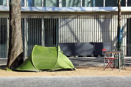 无家可归者的帐篷