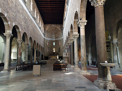 卢卡 - 圣弗雷迪亚诺教堂 - 室内