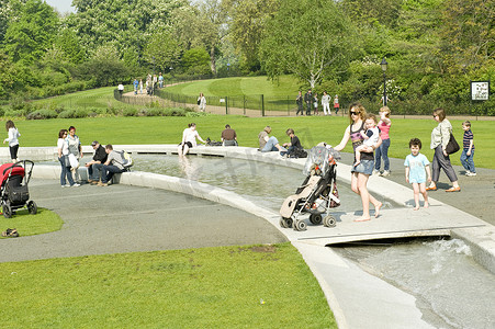 格林威治公园摄影照片_伦敦夏日公园